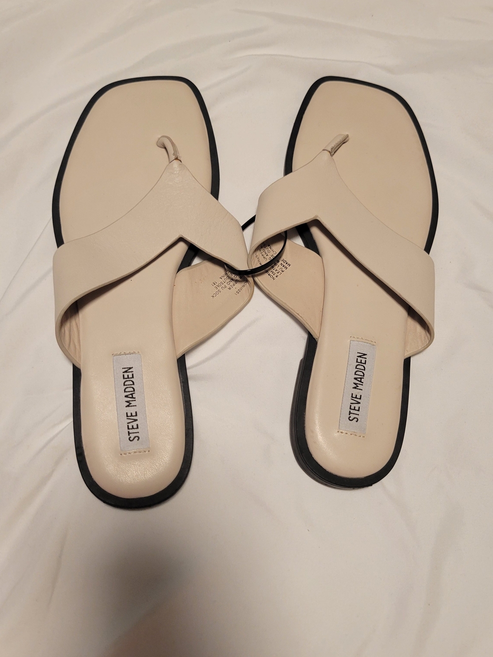 Steve Madden Beige Square-Toe Thong Sandals with Black Trim
